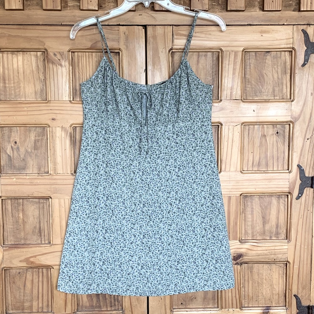 Forever 21 Ditsy Floral Dress Sz S Sage & Purple
